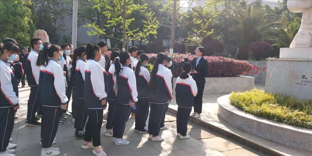 招就处讯：龙泉中学到我校参观