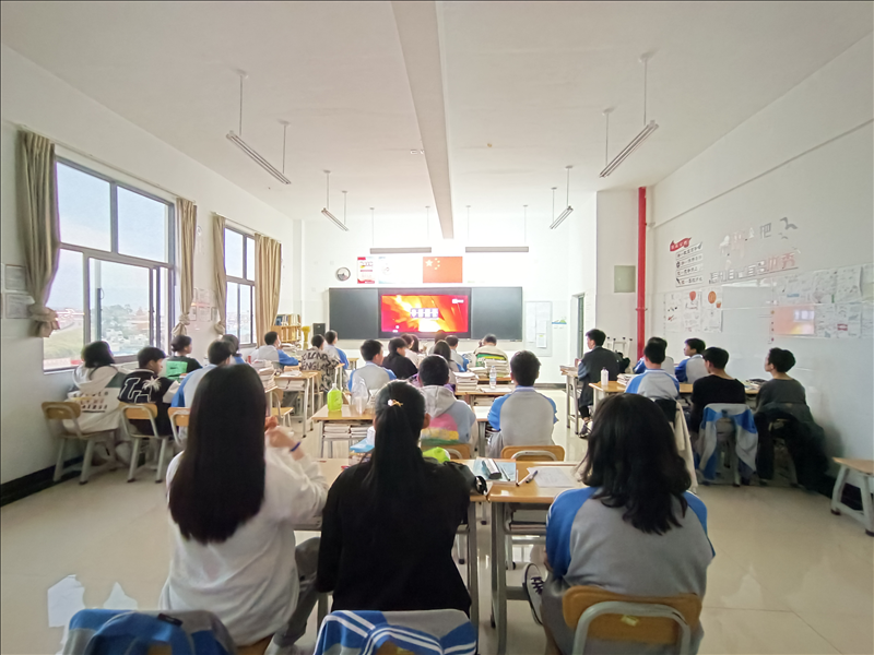 观影、劳作、恳谈、电竞、唱歌——电商物流学部周末精彩纷呈