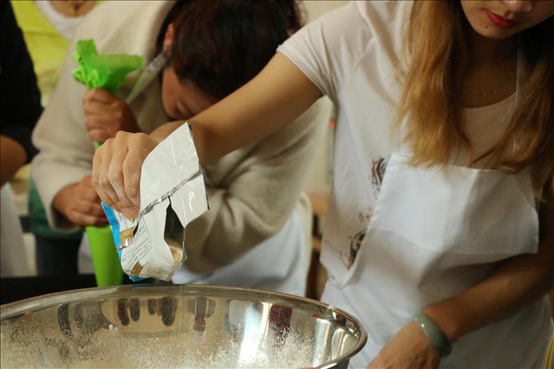 2018年5月30日矣六街道子君社区西式面点师考试