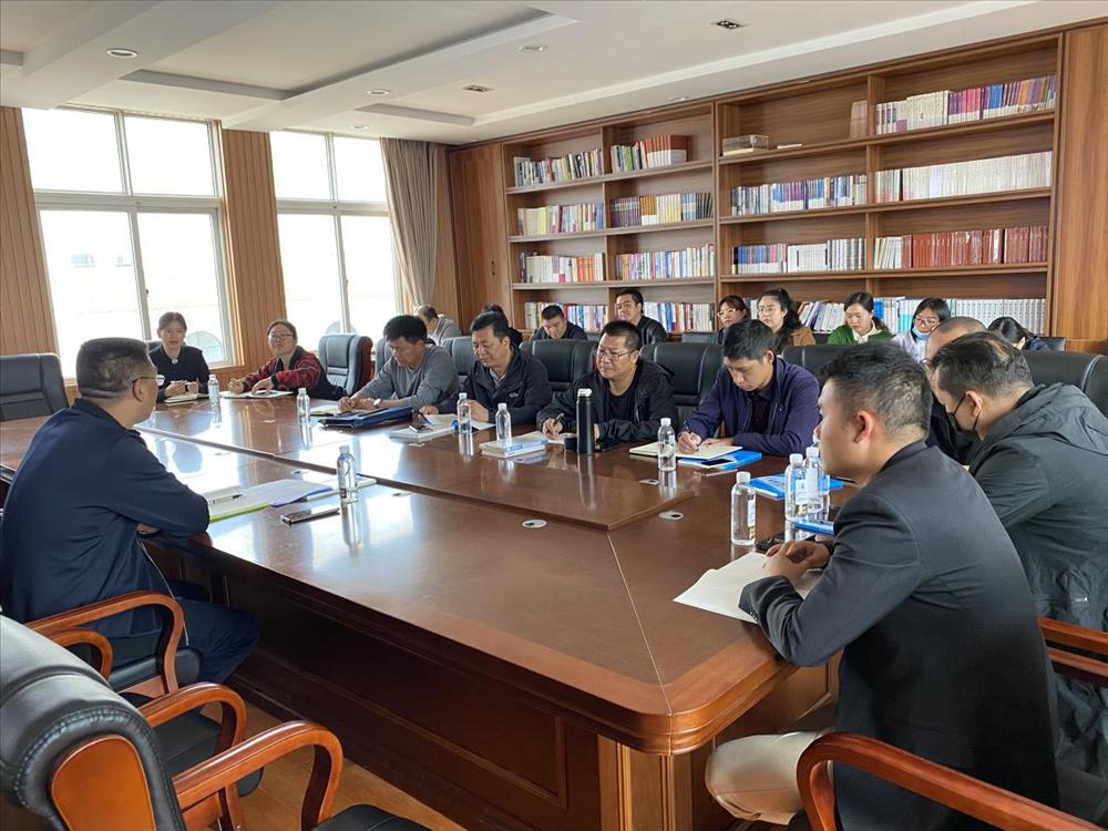 崇尚一技之长，不唯学历凭能力