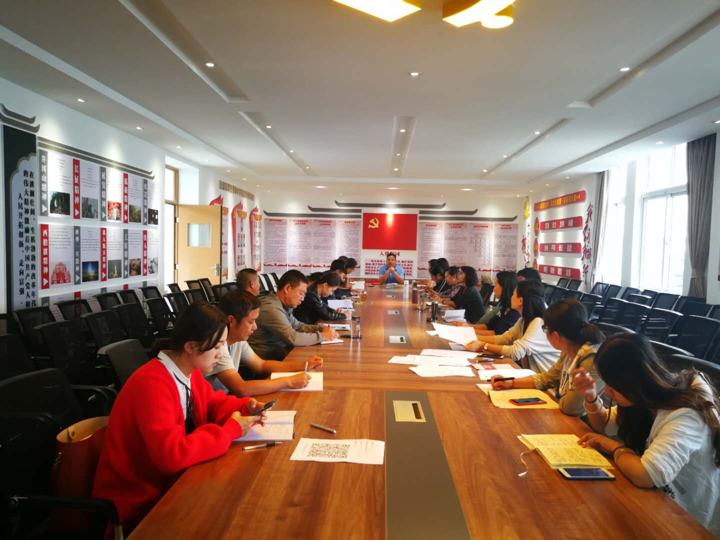 官渡区职业高级中学党支部开展10月党员固定活动日