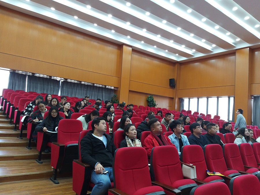 1574250943719014.jpg 官渡区职业高级中学班主任大讲堂系列活动之人格育人格简讯图片4.jpg