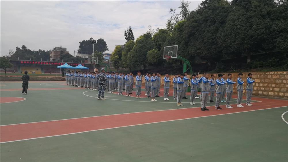 1620297121115669.jpg 入学教育图片1.jpg